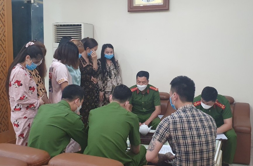 Xử lý quán massage-karaoke tại huyện An Dương vi phạm quy định về phòng chống dịch bệnh